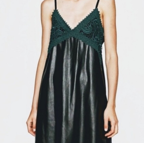 Zara dress - Picture 4 of 4